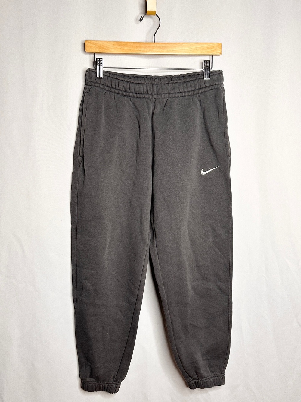 Nike Sportswear Club  Swoosh Fleece Jogger Sweatpants Small